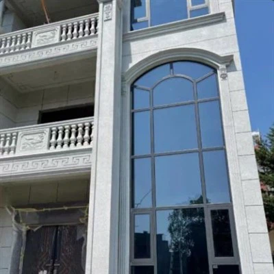 לוחות זכוכית נמוכה